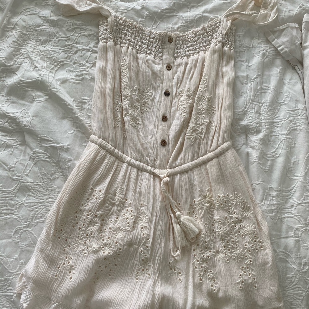 America Eagle Floral Lace Detailed Romper
